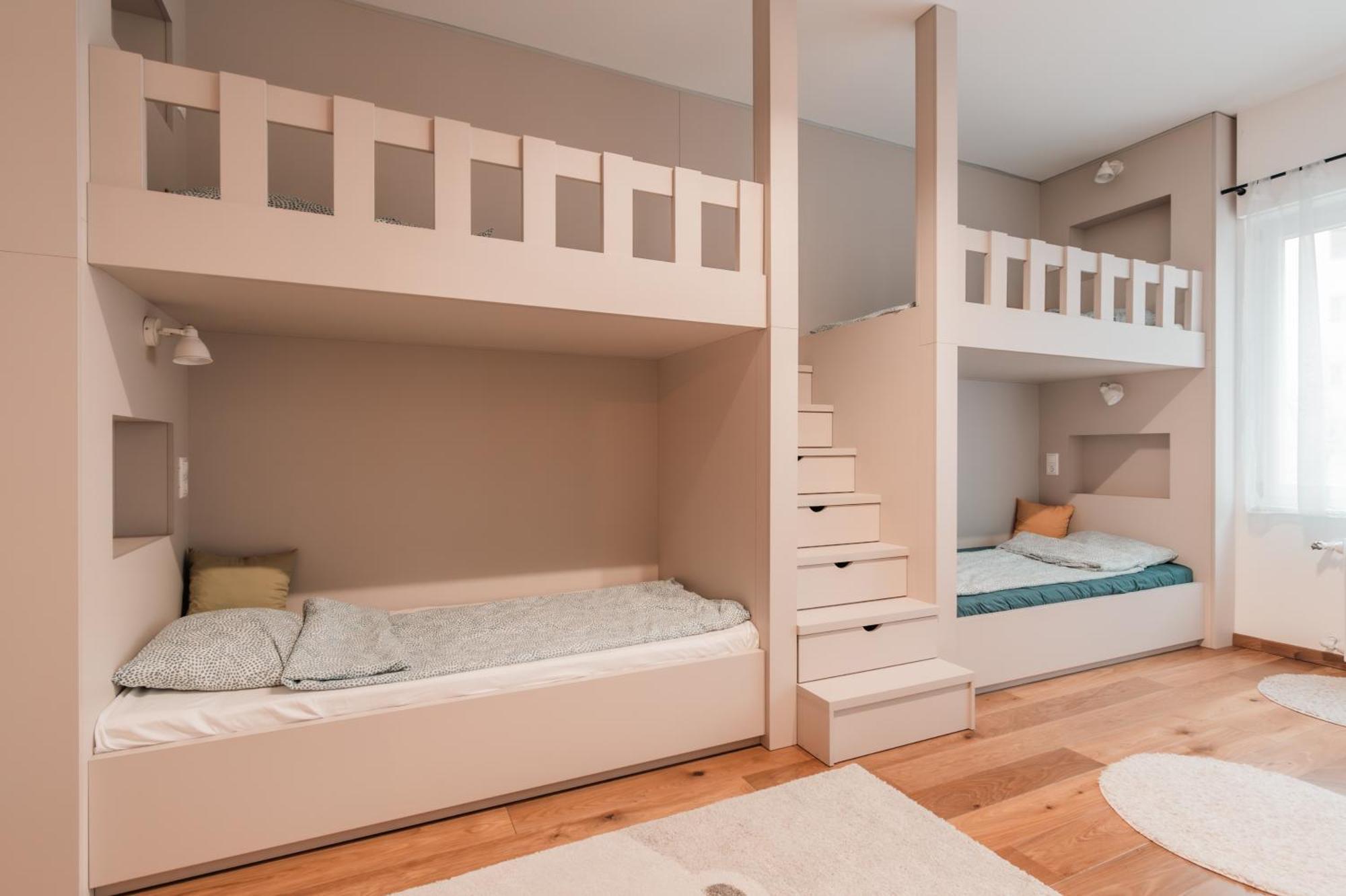 Ujlipotvaros Pearl Budapest